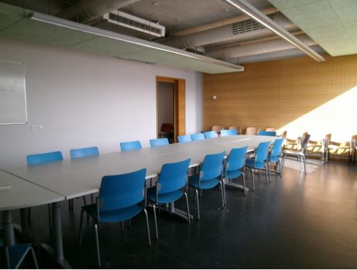 02 701 - Publ Raumbild