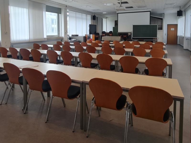 01 153 Hörsaal Musikwissenschaft Raumbild