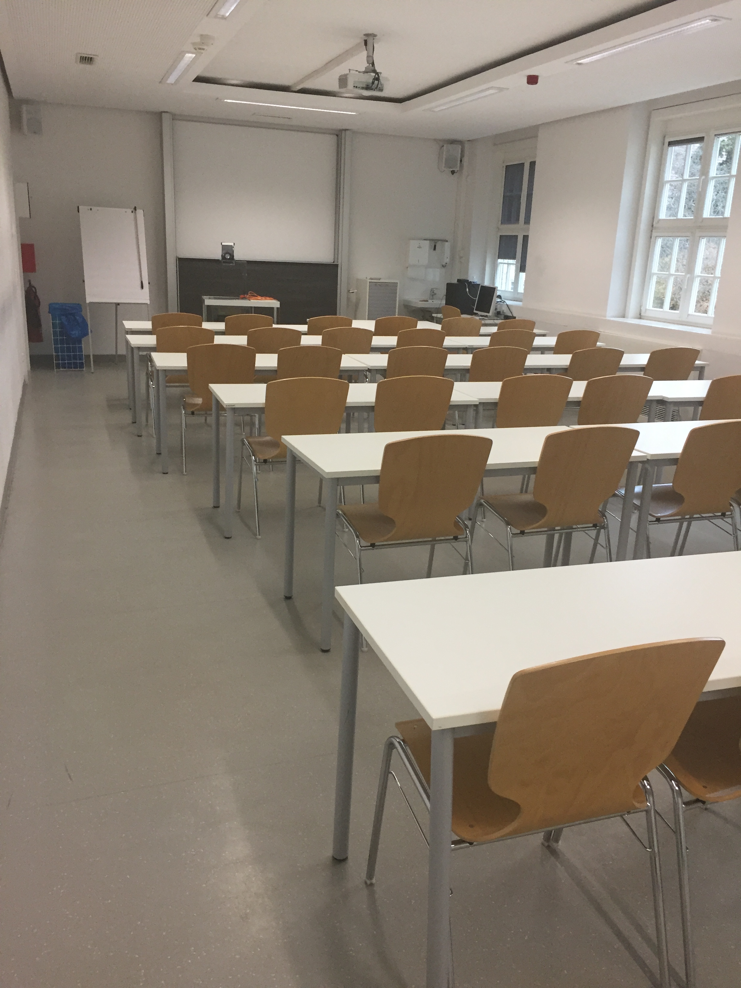 01 355 - Seminarraum 5 Raumbild